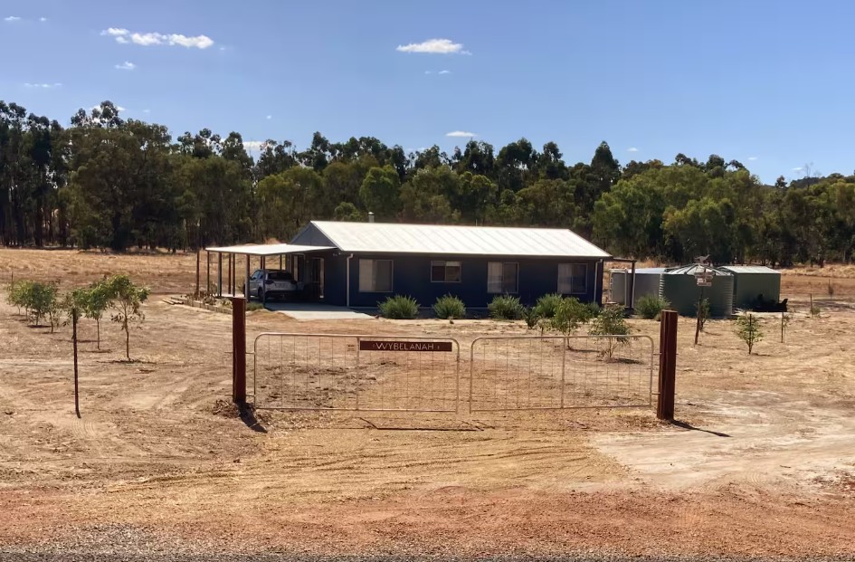 Crossman Farmstay